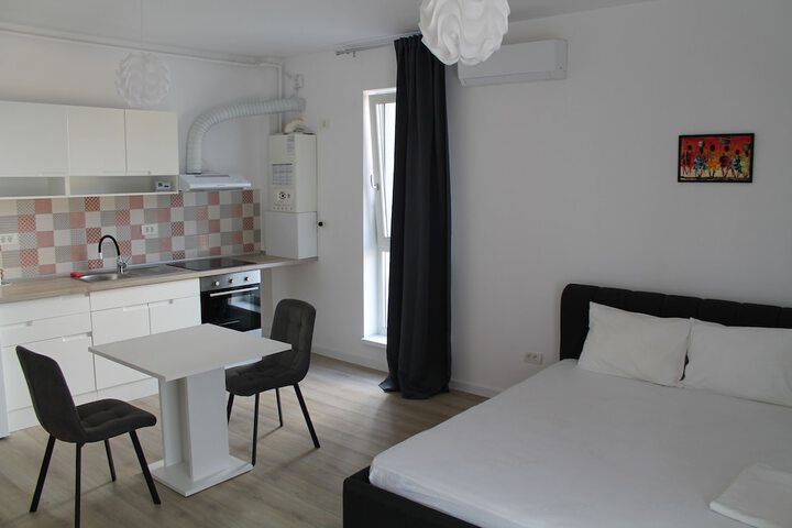 Room 2 of 9