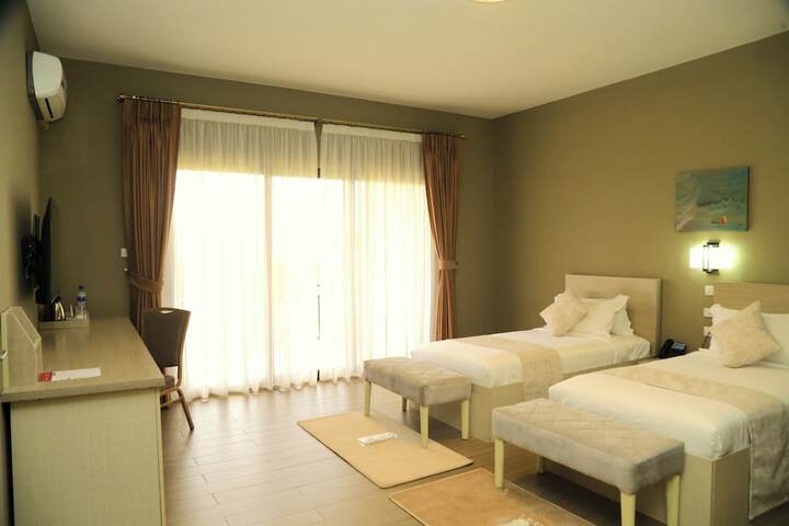 Room 22 of 36