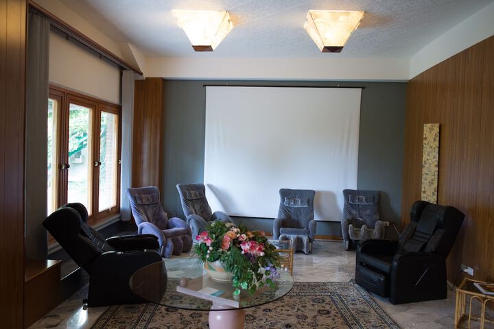 Hotel Interior 11 of 28