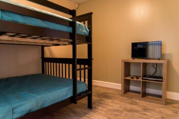 Room 29 of 34