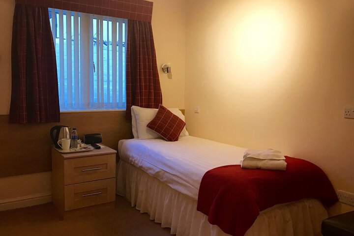 Room 10 of 35