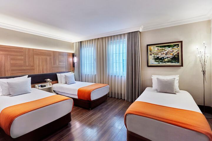 Room 14 of 81