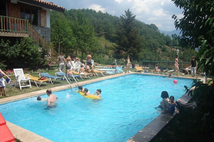 Pool 20 of 48