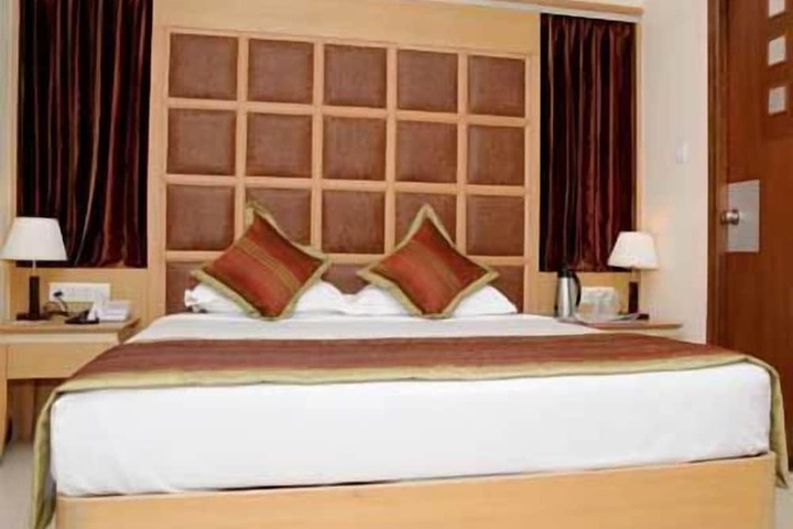 Room 12 of 23