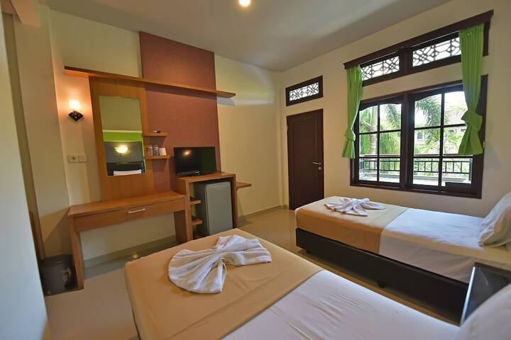 Room 27 of 73