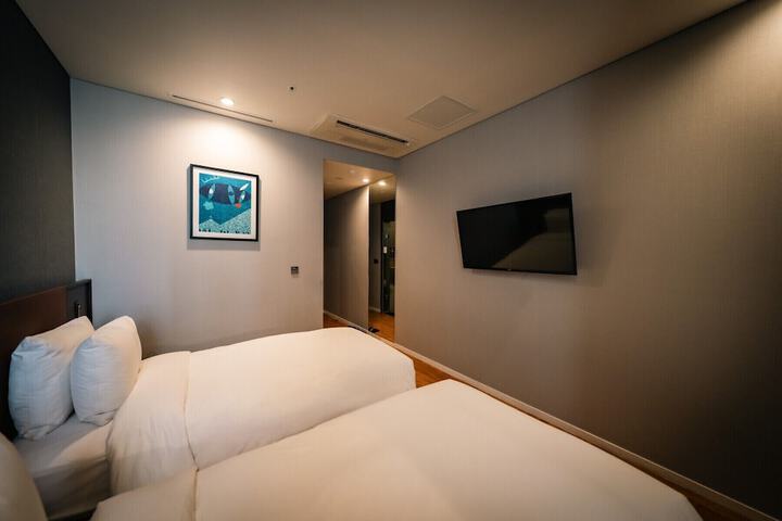 Room 21 of 57