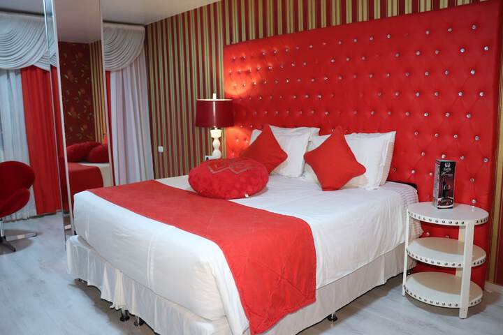 Room 34 of 80