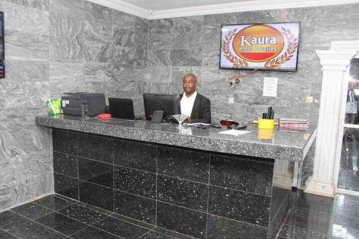 Kaura Hotel and Suites