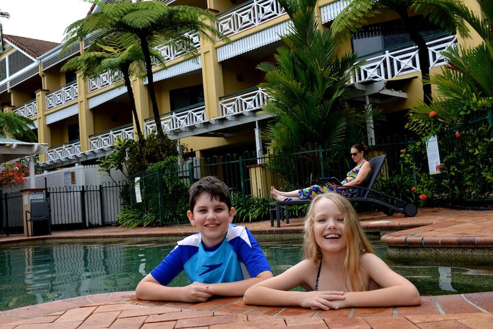 Hotel Pool