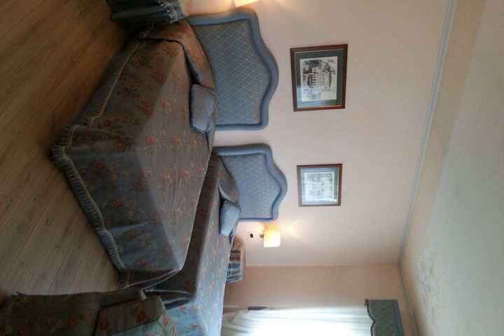 Room 15 of 65