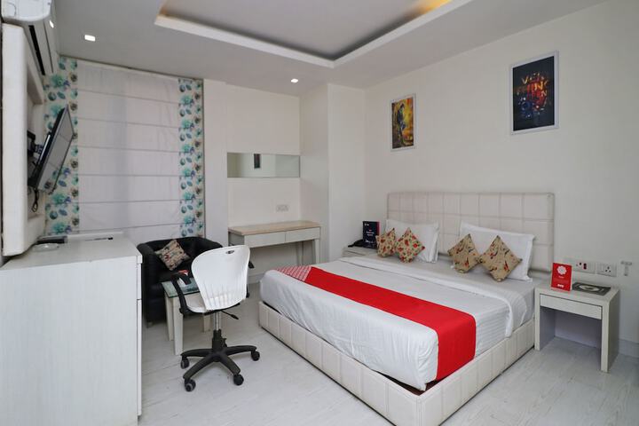 Room 15 of 20
