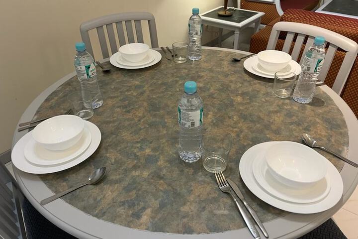 Dining 544 of 650