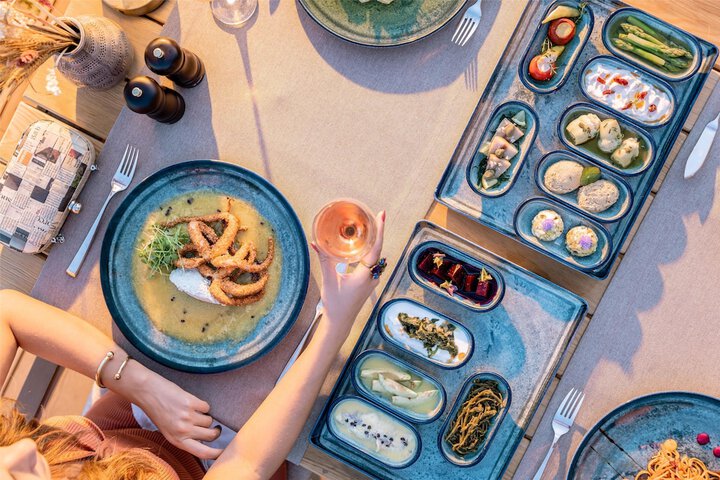 Dining 119 of 186