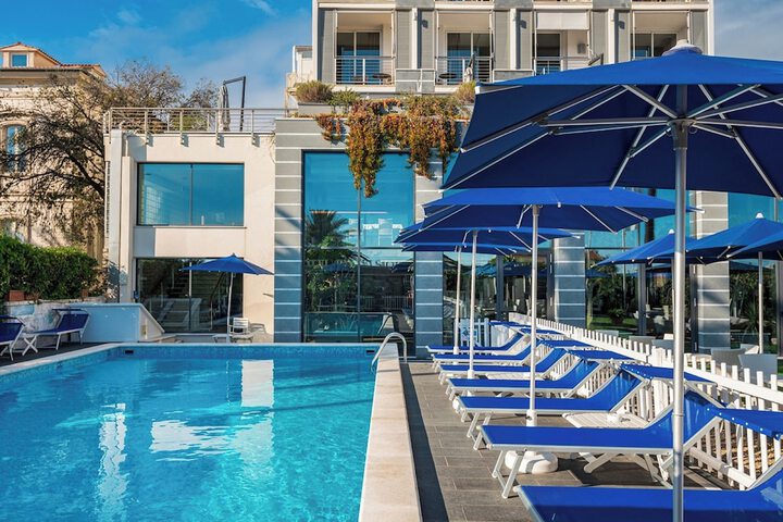 Hotel 155 of 161