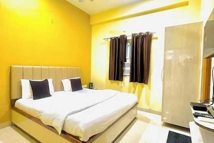 Room 15 of 31