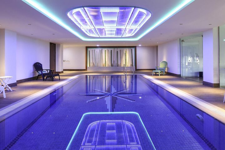 Pool 33 of 53