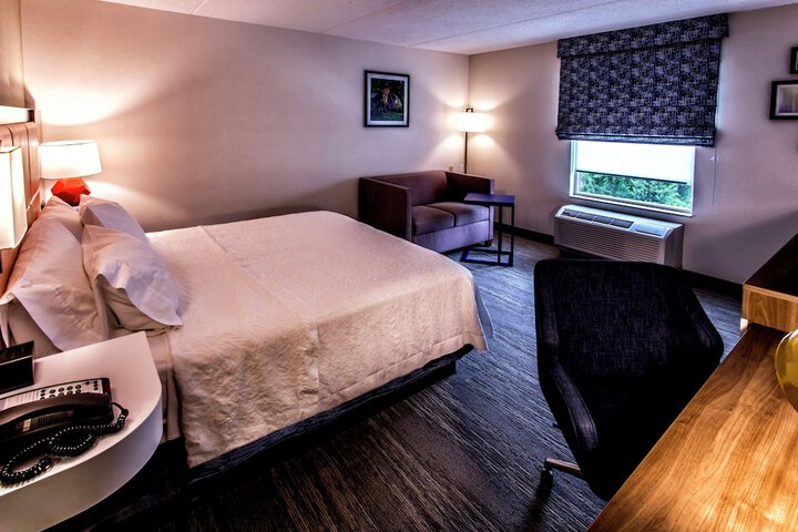Room 27 of 45