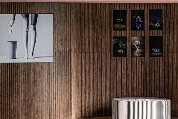 Hotel Interior 41 of 148