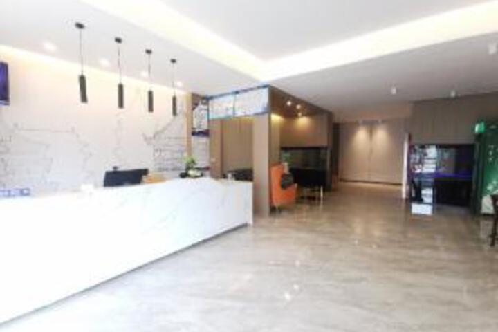 Lido Boutique Hotel (Junshan Avenue Branch)