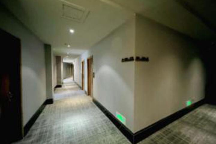 Huamei Business Hotel