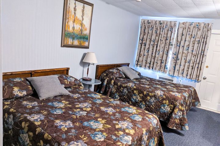 Room 9 of 21