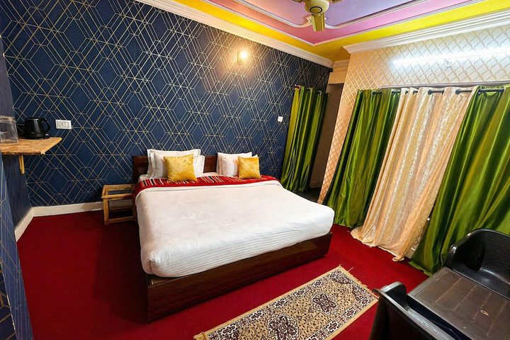 Room 5 of 35