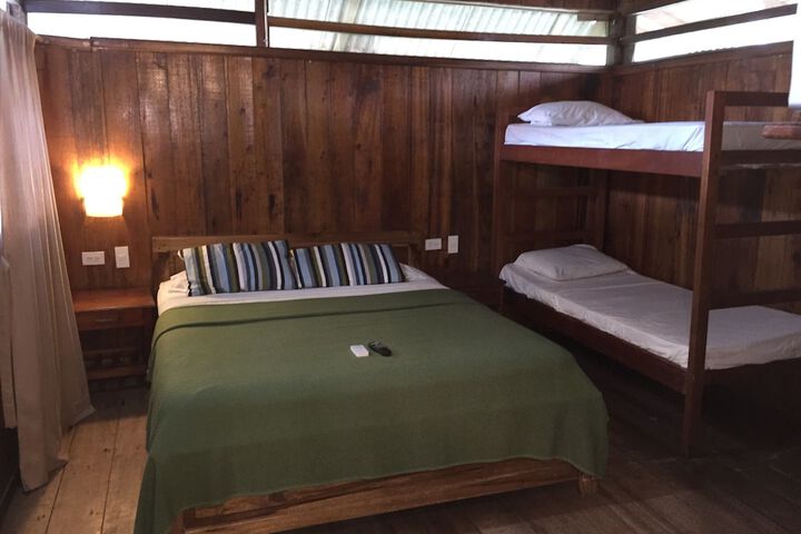 Room 27 of 73