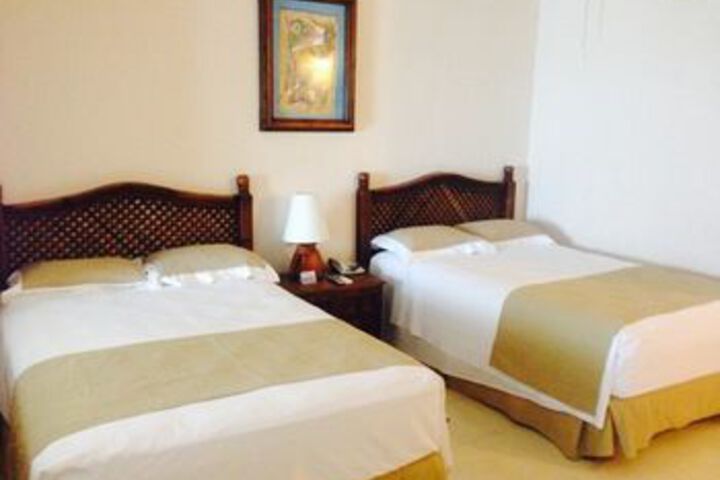 Room 9 of 26
