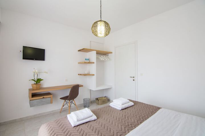 Room 12 of 53