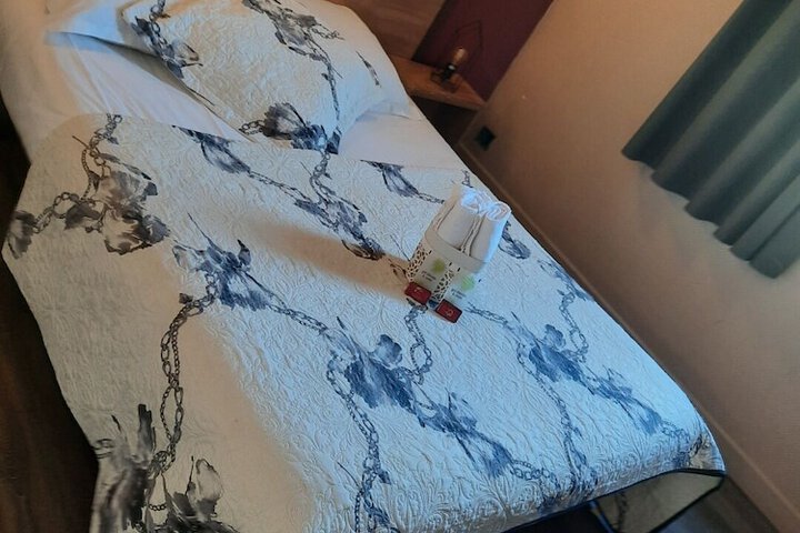 Room 11 of 26