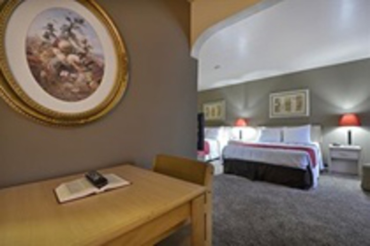 Image of Amco Hotel & Suites Austin