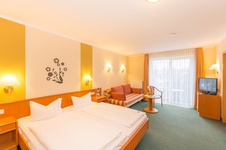 Room 13 of 25