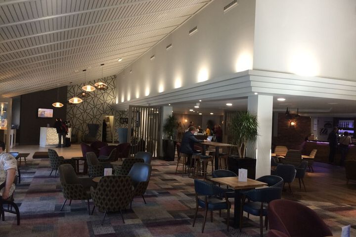 Hotel 2 of 115