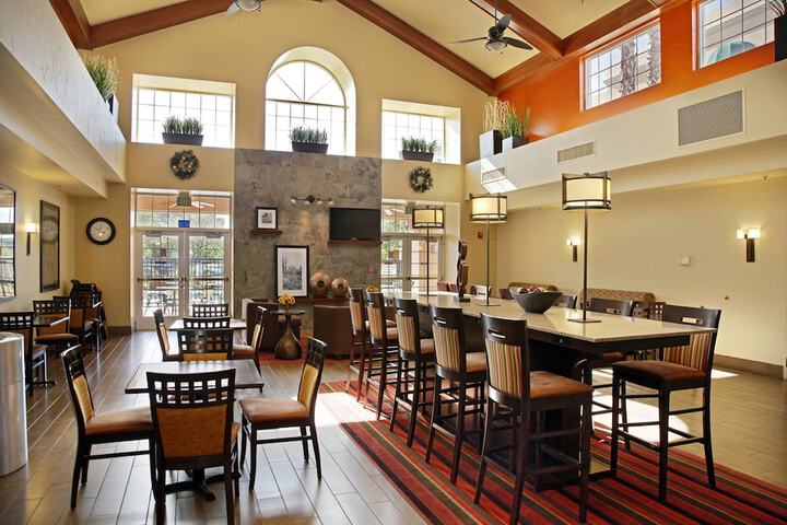 Breakfast area