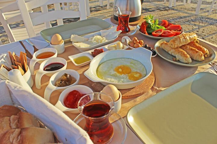 Breakfast/Coffee Service 22 of 37