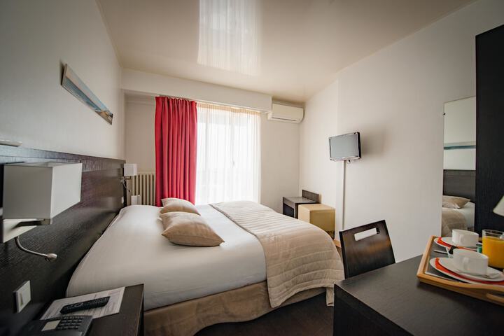 Room 17 of 63