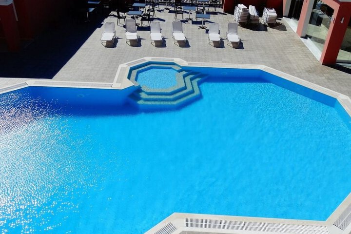 Pool 41 of 57