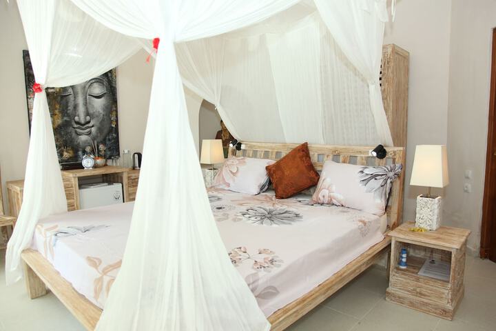 Room 29 of 80
