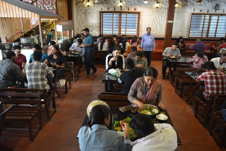 Dining 44 of 60