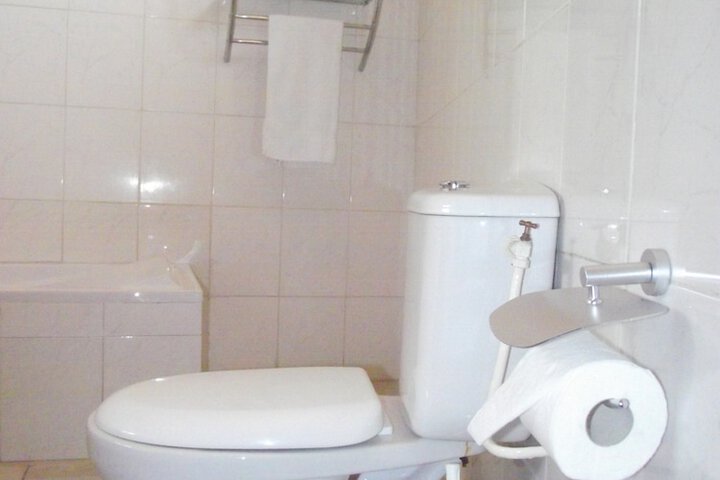 Room 2 of 41