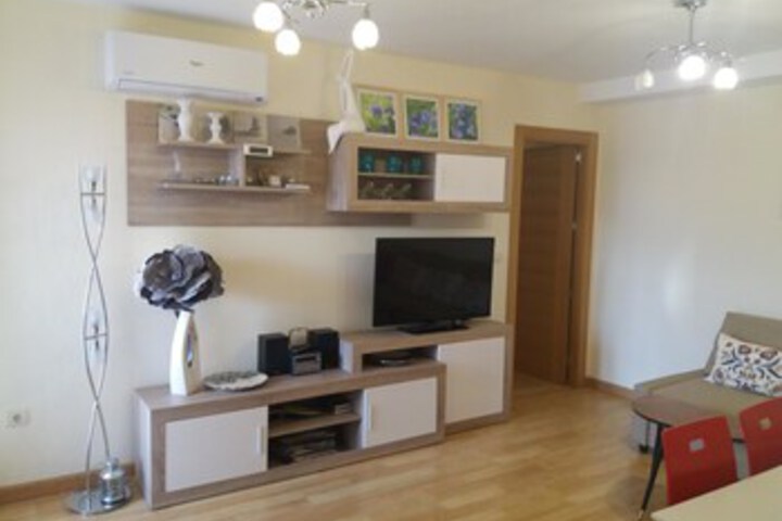 Room 10 of 11
