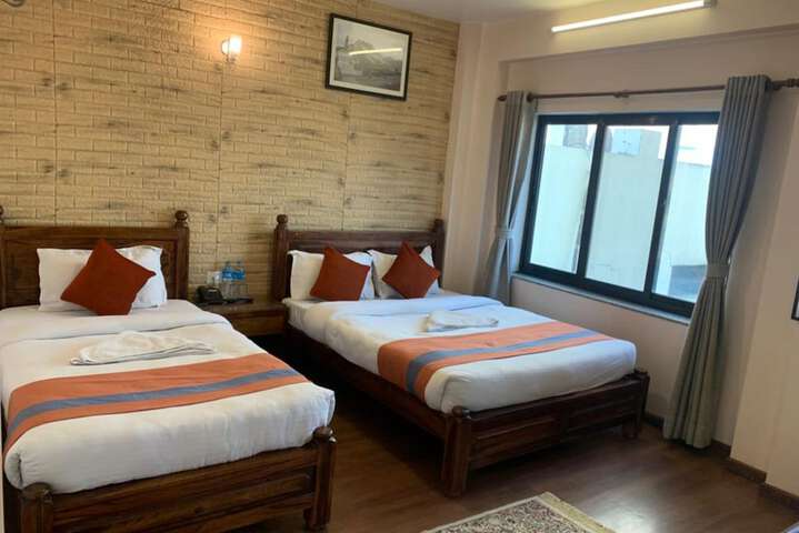 Room 15 of 24