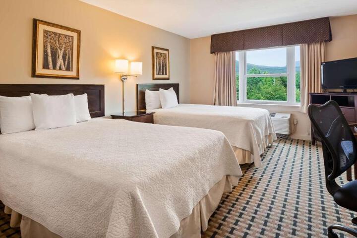 2 Double Beds (1 of 6)