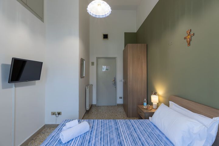Room 21 of 50