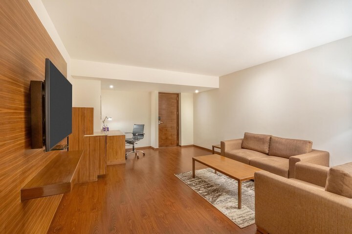 Room 21 of 106