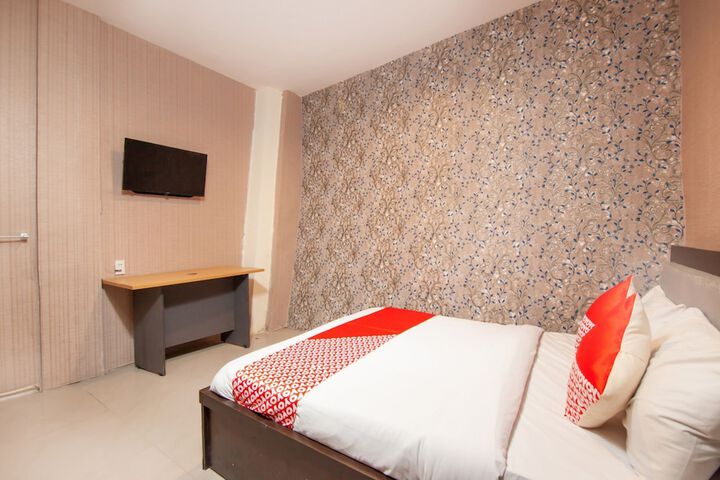 Room 19 of 32