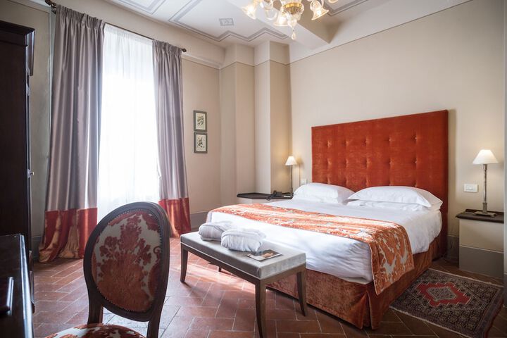 Room 22 of 110