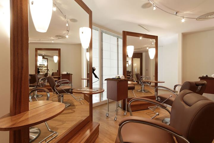 Hair salon