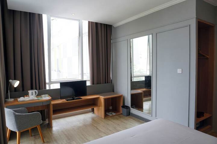 Room 18 of 40