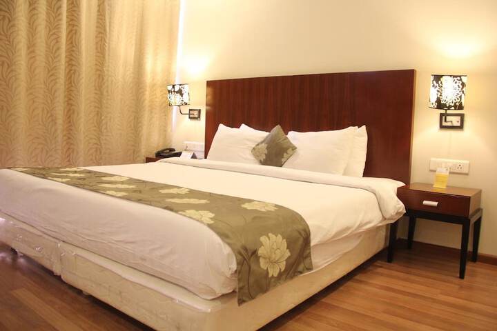 Room 12 of 53